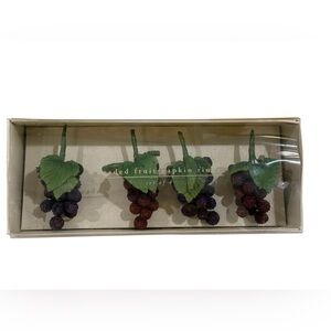 NEW Pier 1 Grape Beaded Fruit Napkin Rings with Green Leaves ~ Set of 4